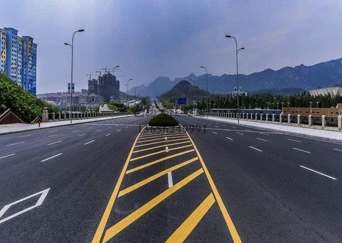 鎮江道路劃線，鎮江道路劃線施工單位？飛揚市政專業可靠！
