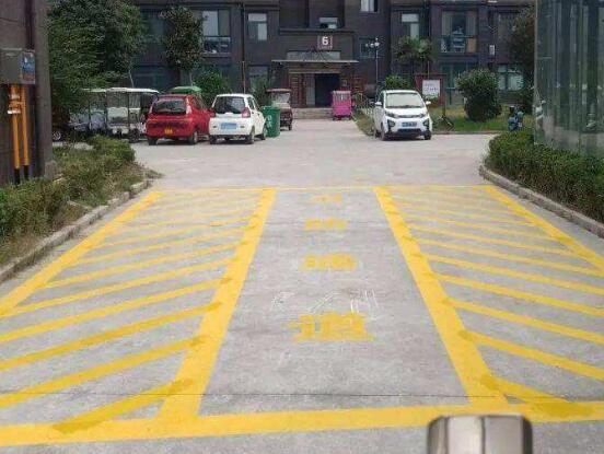 消防通道地上劃線要求多少米，消防通道地上劃線要求多寬？