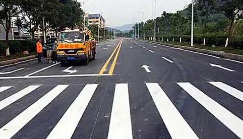 西安道路標線施工多少錢一米？飛揚市政價格合理