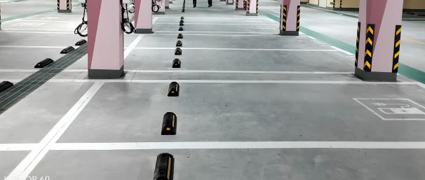 合肥車位劃線解析，地下車庫減速帶設(shè)置原則？