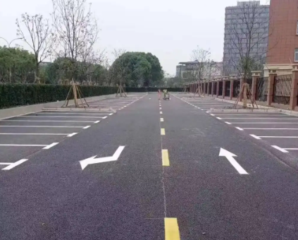 蘇州學校道路劃線專業施工，打造安全校園交通